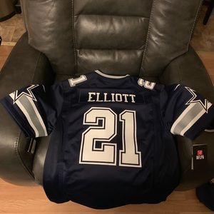 Meet your Posher, Romano